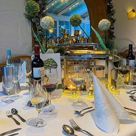 Hotel Friedenseiche Нойкірхен-Флуйн Екстер'єр фото