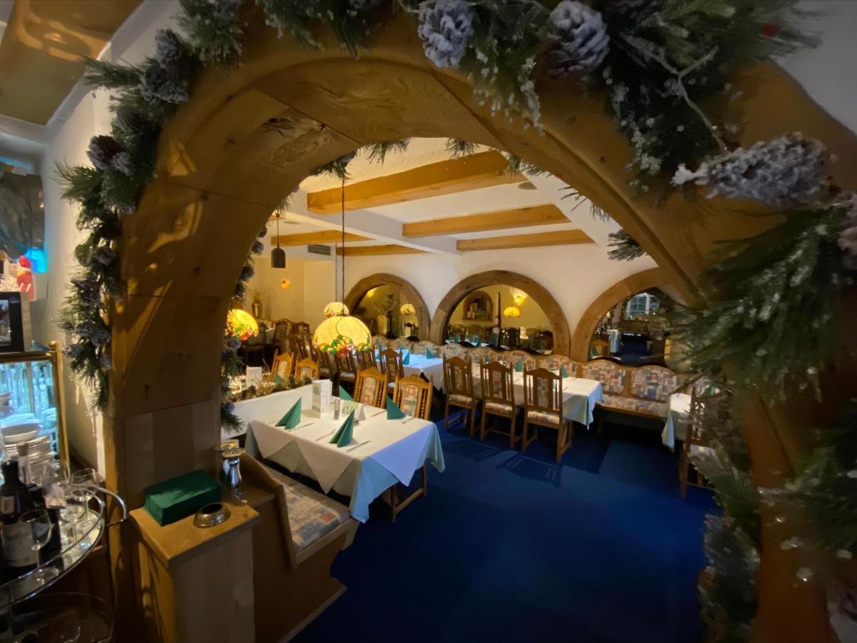 Hotel Friedenseiche Нойкірхен-Флуйн Екстер'єр фото